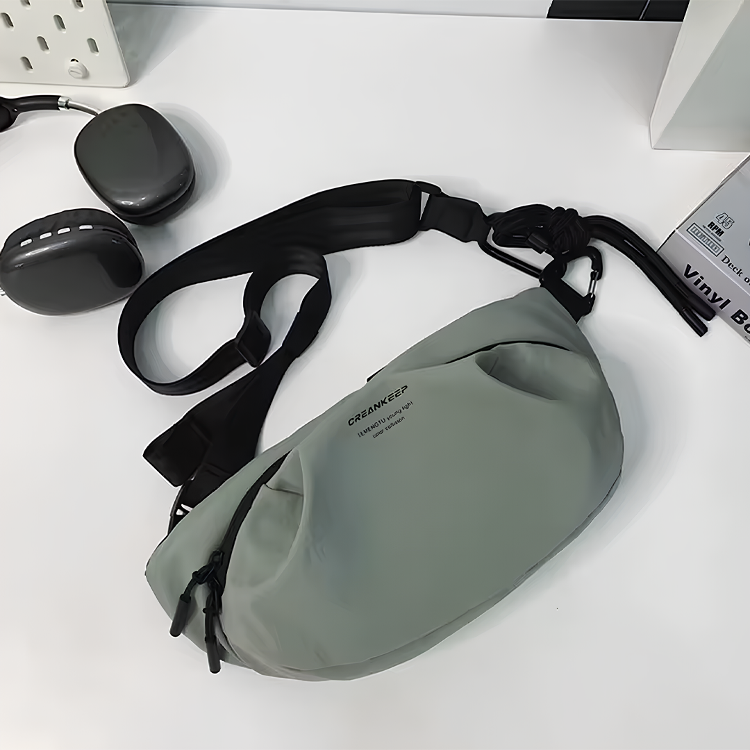 Cavaliere Multi-Pocket Bag