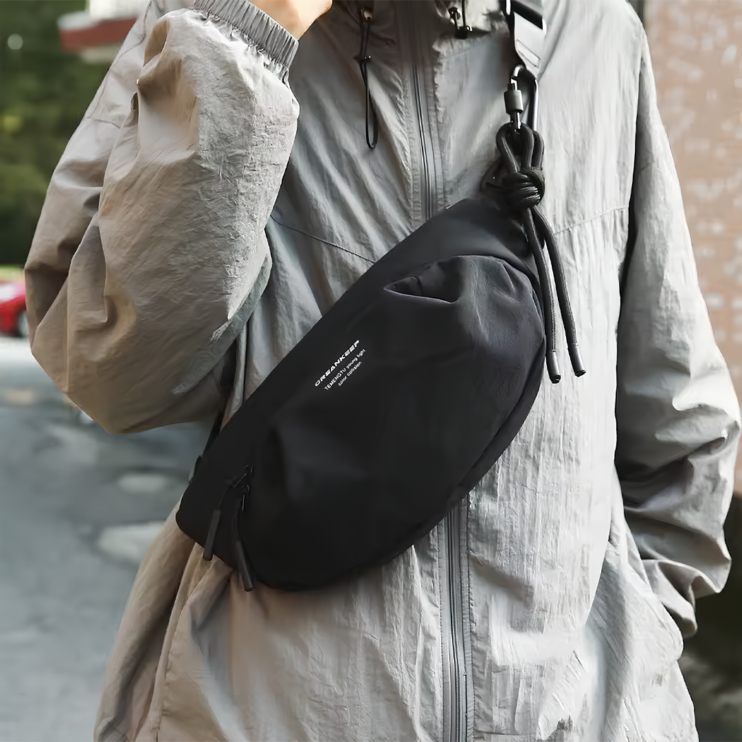 Cavaliere Multi-Pocket Bag