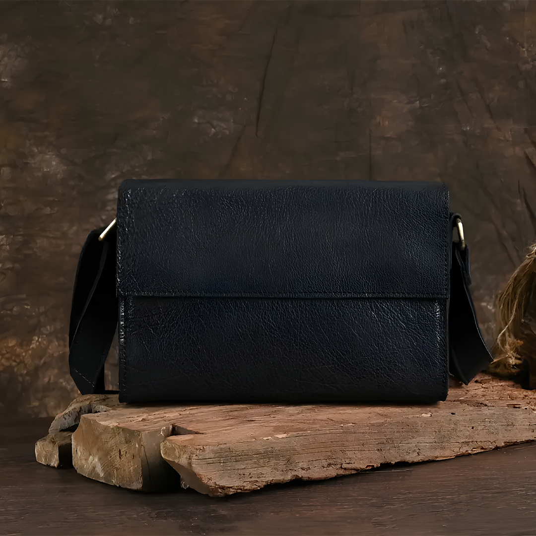 L’Artigiano Leather Bag