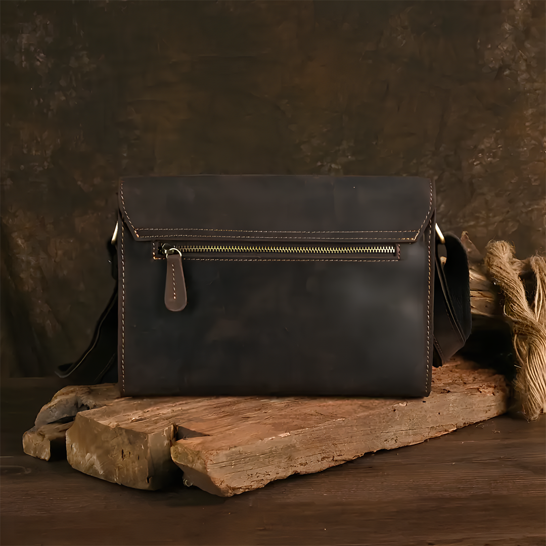 L’Artigiano Leather Bag