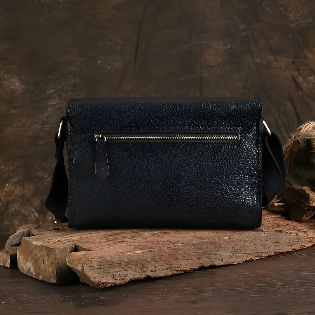 L’Artigiano Leather Bag